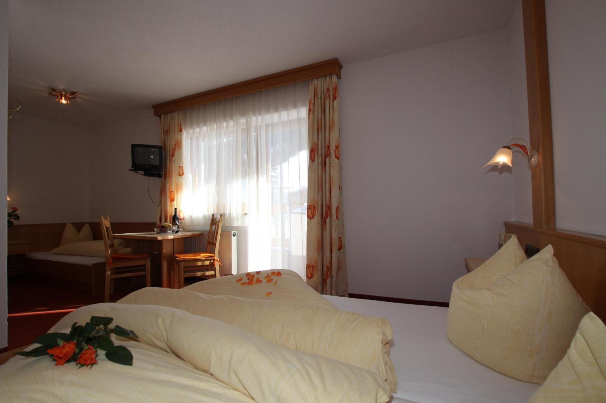 Lechlihof Hotel Ischgl Ngoại thất bức ảnh